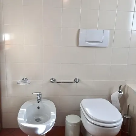 Apartment Esther 1 *